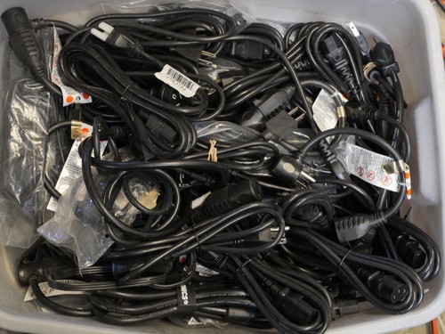 Prong power cables lot of - power,